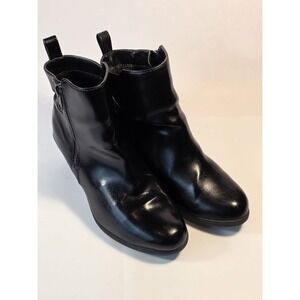 Comfort Plus by Predictions Women's Black Ankle Booties Size 7.5W Side Zipper